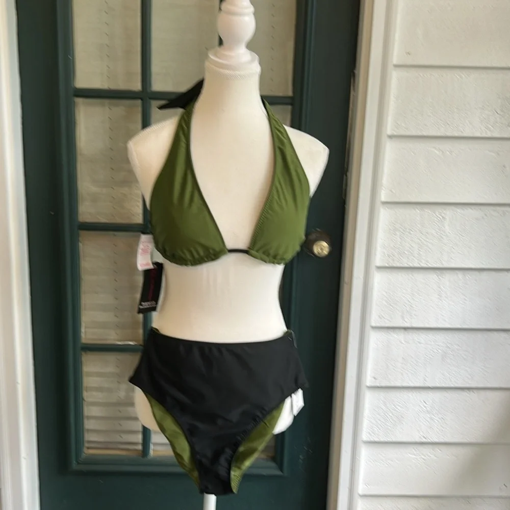 No Boundaries NWT Reversible Olive Green & Black Triangle Bikini Top